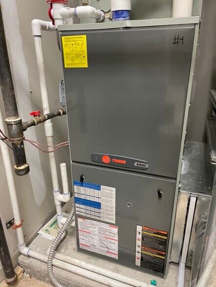 More Photos Of 84 N Plank Rd, Newburgh Storefront For Lease