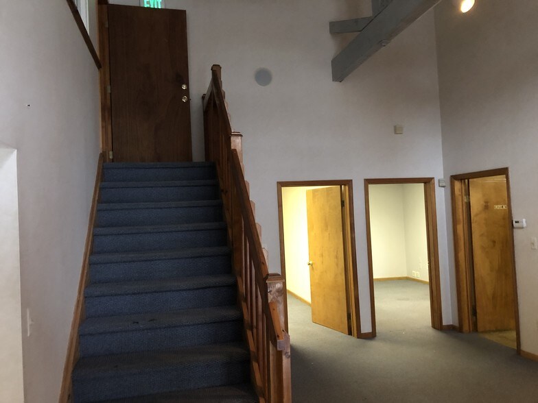 More Photos Of 178 Main Rd, Montville Flex For Lease