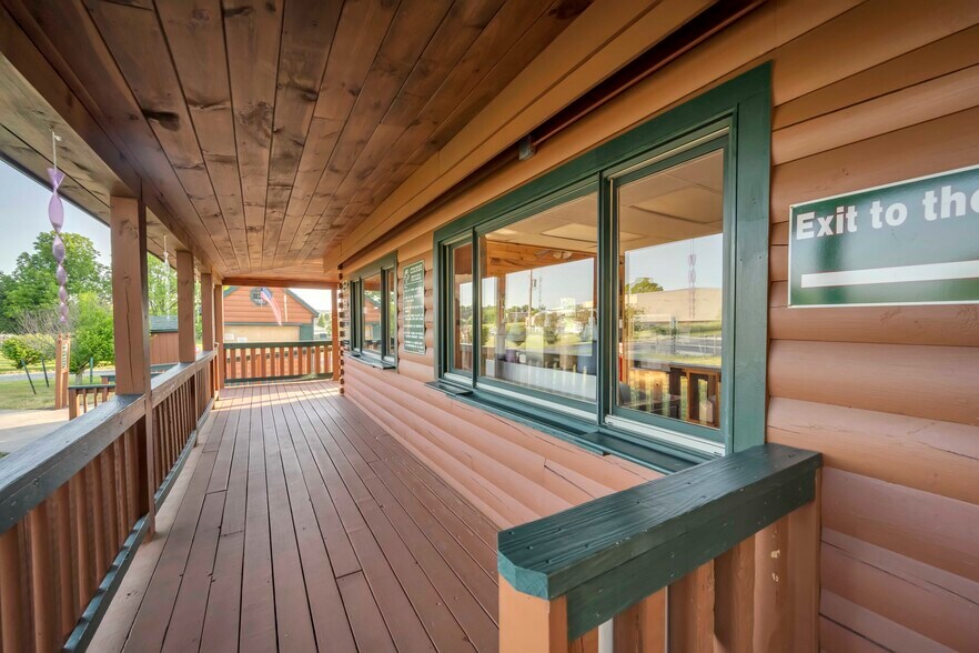 More Photos Of 3521 Sullivan Trl, Easton General Retail For Sale