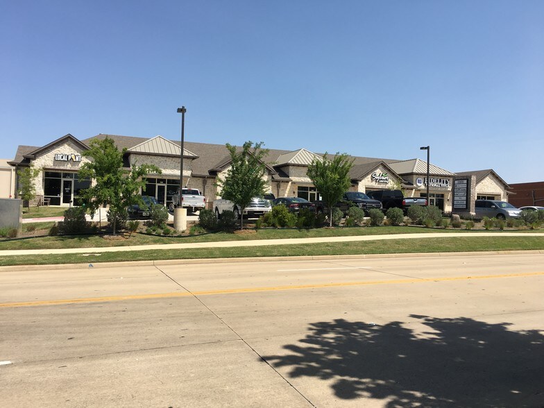 More Photos Of 2750 Churchill Dr, Flower Mound Medical For Lease