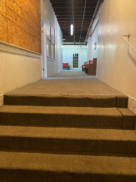 More Photos Of 400 Green St E, Wilson Religious Facility For Sale