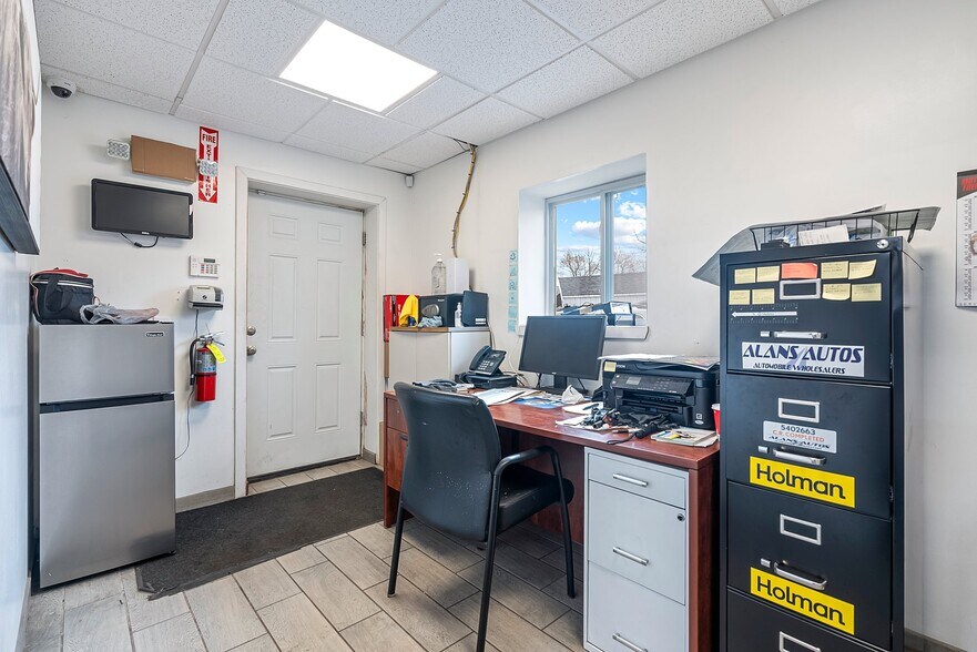 More Photos Of 1413-1415 Elkins Ave, Levittown Freestanding For Lease