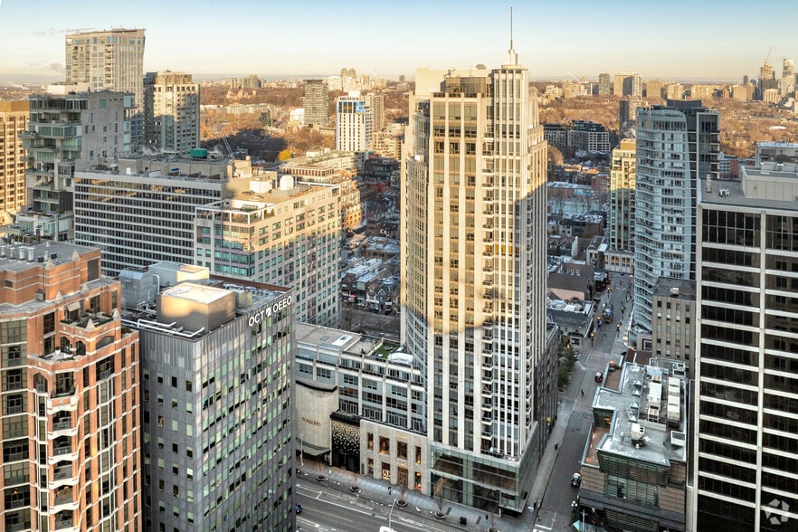 More Photos Of 100 Bloor St W, Toronto Apartments For Lease