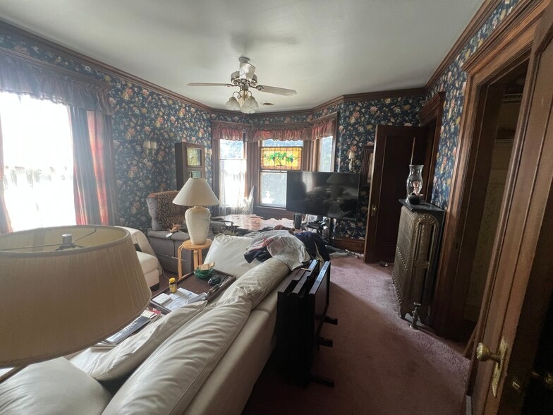 More Photos Of 364 E Church St, Marion Multifamily For Sale