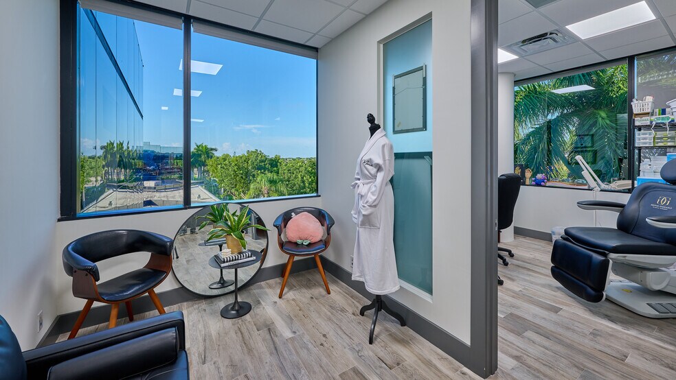 More Photos Of 4800 N Federal Hwy, Boca Raton Medical For Sale