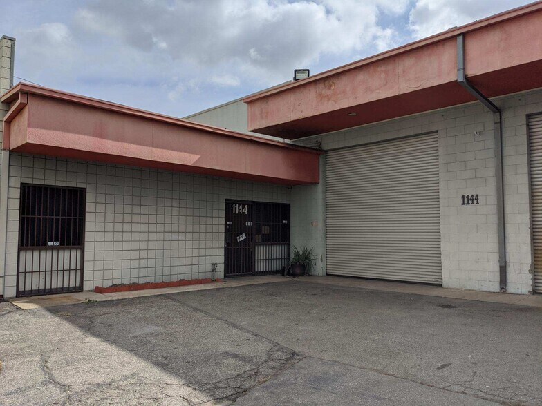 More Photos Of 1140-1150 Price Ave, Pomona Warehouse For Lease