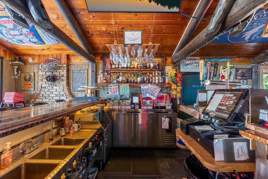 More Photos Of 33350 County Road 3, Crosslake Restaurant For Sale
