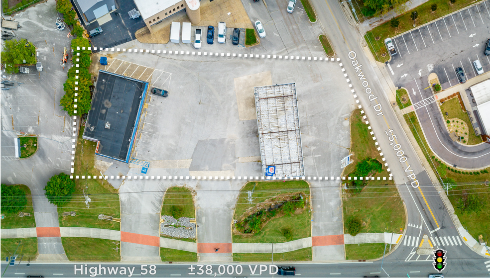 More Photos Of 4806 TN-58, Chattanooga Service Station For Sale