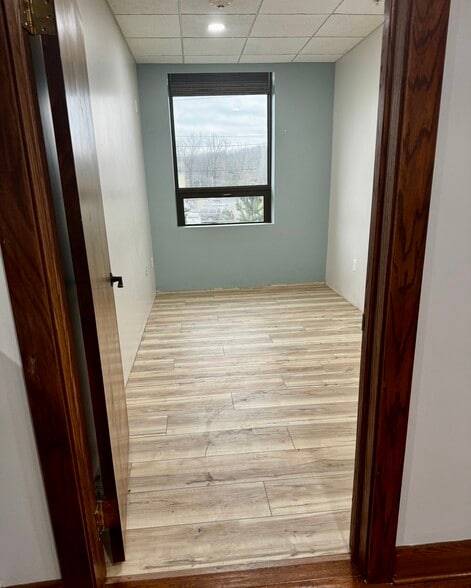 More Photos Of 683 Pittsford Victor Rd, Pittsford Storefront Retail Office For Lease