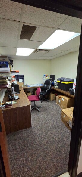 More Photos Of 2431 E River Rd, Dayton Warehouse For Sale
