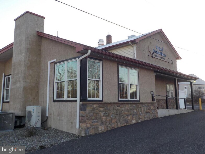 More Photos Of 1441 S West End Blvd, Quakertown Restaurant For Sale