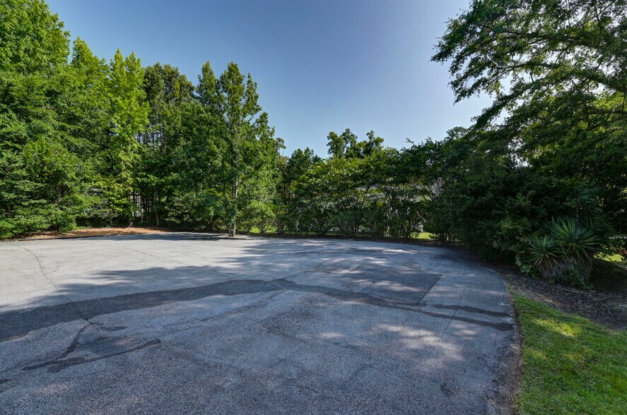 More Photos Of 1901 Hollingshed Rd, Irmo Warehouse For Sale