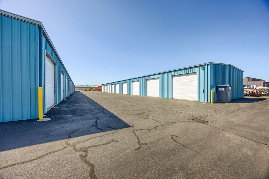 More Photos Of 1400 Avenue G, White City Self Storage For Sale