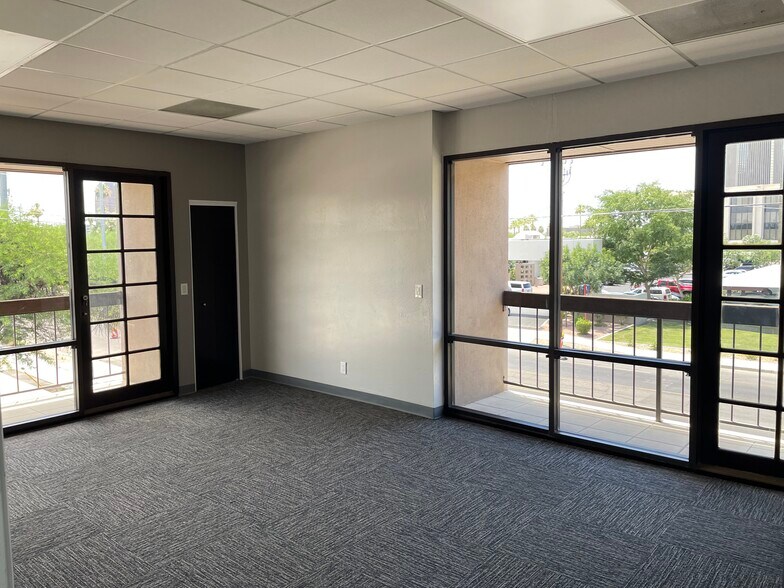 More Photos Of 2627 N 3rd St, Phoenix Office For Lease