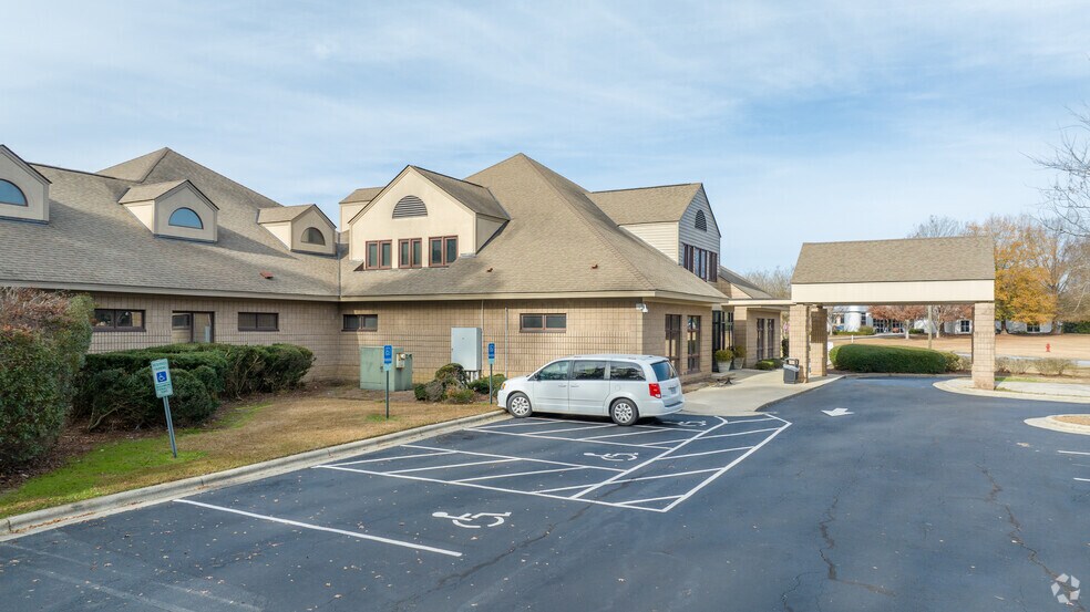 More Photos Of 905 Johns Hopkins Dr, Greenville Medical For Sale