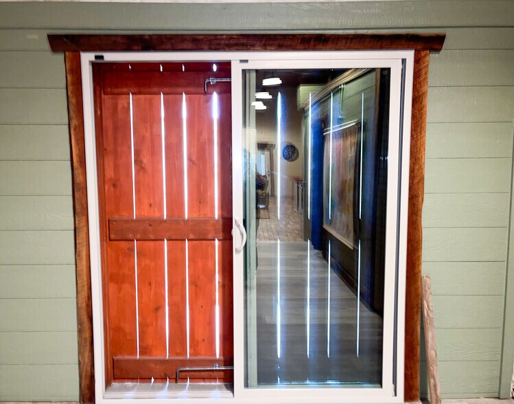 More Photos Of 503-505 Conrad Hilton Blvd, Cisco Storefront Retail Residential For Sale