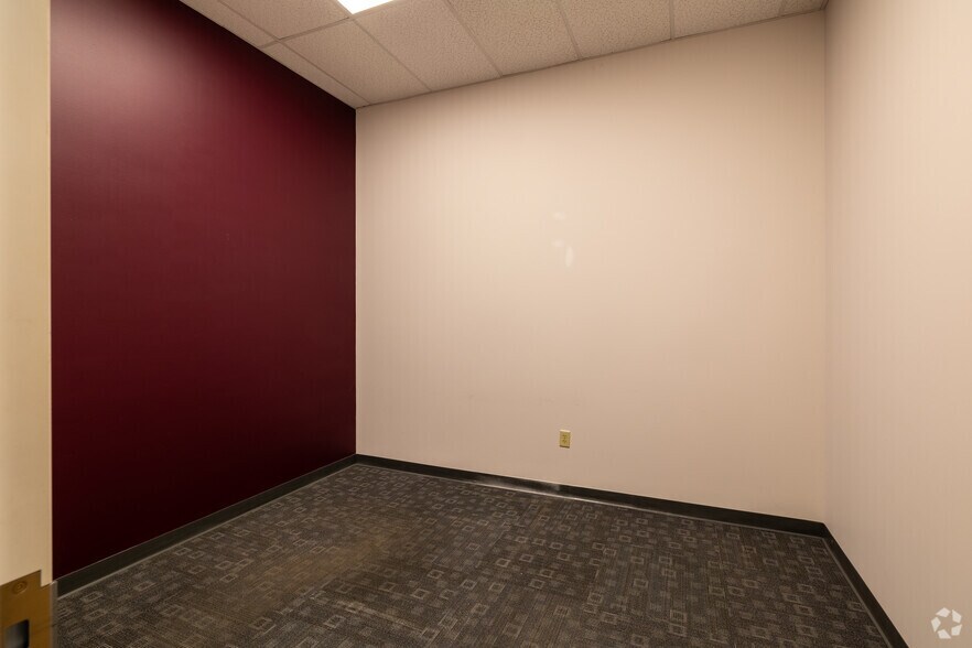 More Photos Of 175 Amherst St, Nashua Freestanding For Lease