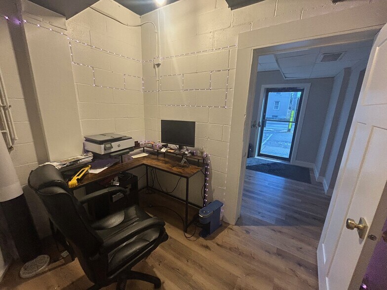 More Photos Of 8133 S State Route 48, Maineville Freestanding For Sale