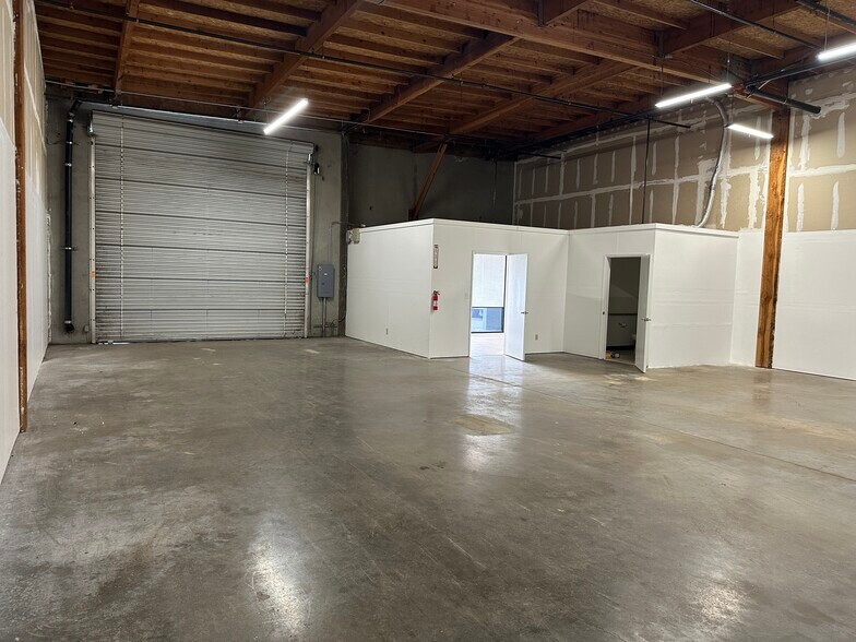 More Photos Of 1070 Horizon Dr, Fairfield Light Distribution For Sale