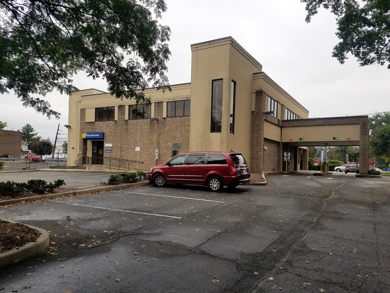 More Photos Of 405 Rochelle Ave, Rochelle Park Office For Lease