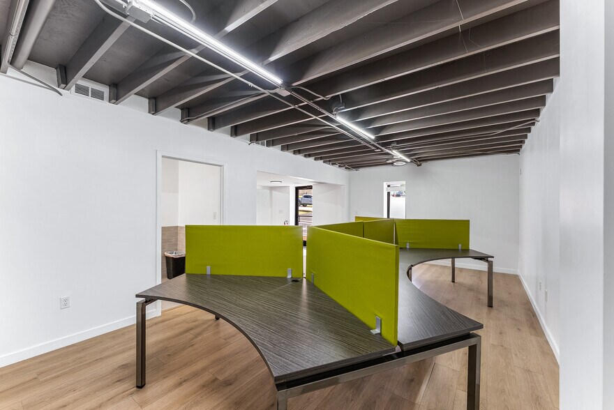 More Photos Of 967 Wray St, Knoxville Office For Sale