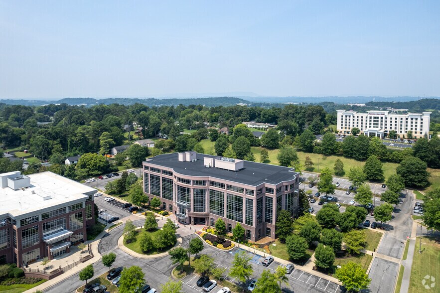More Photos Of 2034 Hamilton Place Blvd, Chattanooga Unknown For Lease