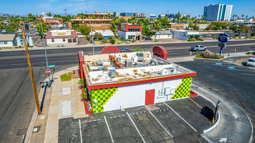 More Photos Of 154 N Country Club Dr, Mesa Freestanding For Sale