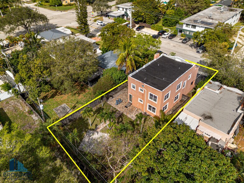 More Photos Of 330 SW 20th St, Fort Lauderdale Multifamily For Sale