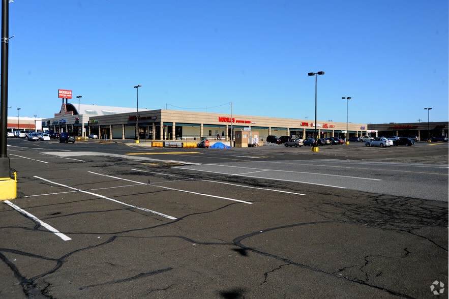 More Photos Of 2301-2399 Cottman Ave, Philadelphia Unknown For Lease