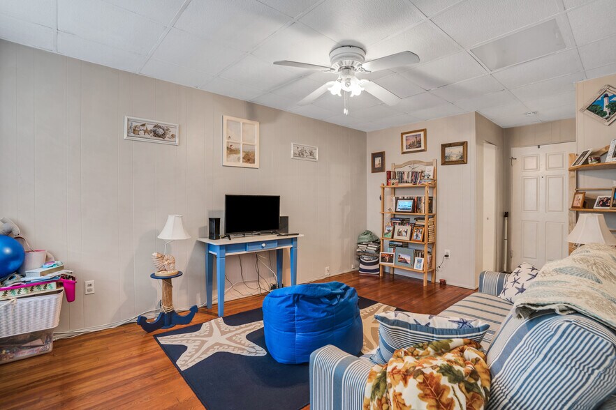More Photos Of 1233 Oak St NE, Saint Petersburg Apartments For Sale