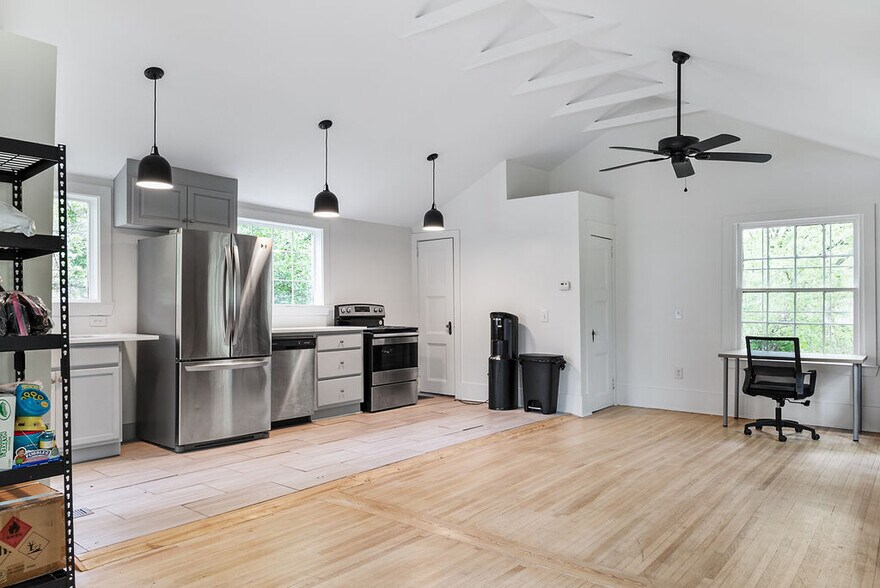 More Photos Of 464 Boulevard SE, Atlanta Loft Creative Space For Sale