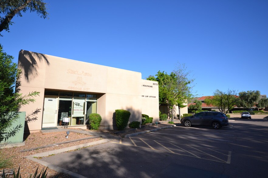 More Photos Of 8075 E Morgan Trl, Scottsdale Medical For Lease