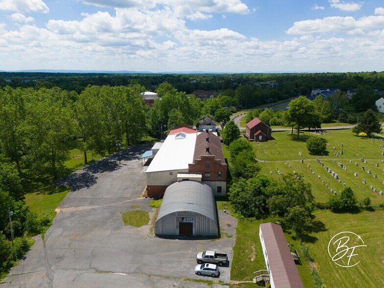 More Photos Of 144 Runnymeade rd, Bunker Hill General Retail For Sale