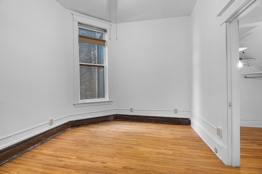 More Photos Of 583 Holly Ave, Saint Paul Apartments For Sale