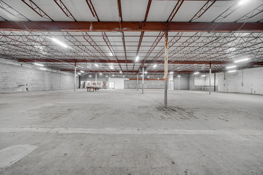 More Photos Of 5050 S State St, Chicago Storefront Retail Office For Lease