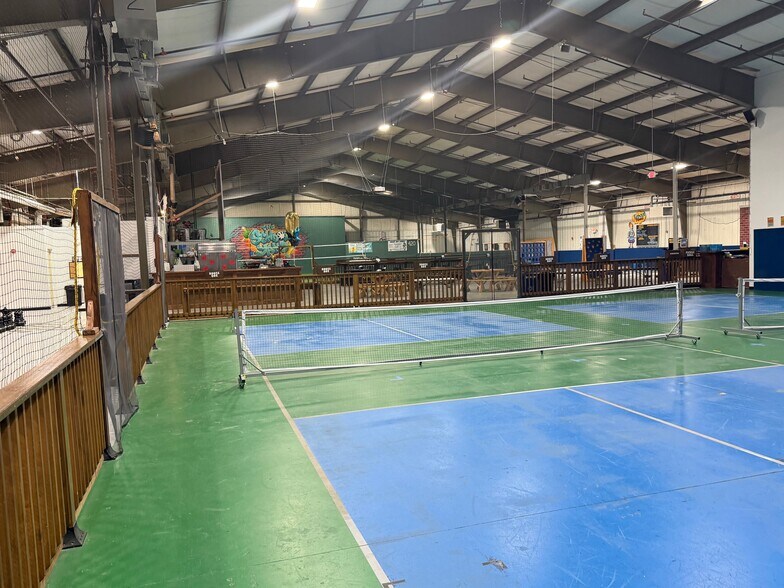 More Photos Of 216 W Boylston St, West Boylston Warehouse For Lease