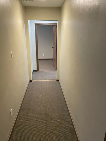 More Photos Of 6406 N Santa Fe Ave, Oklahoma City Office For Sale