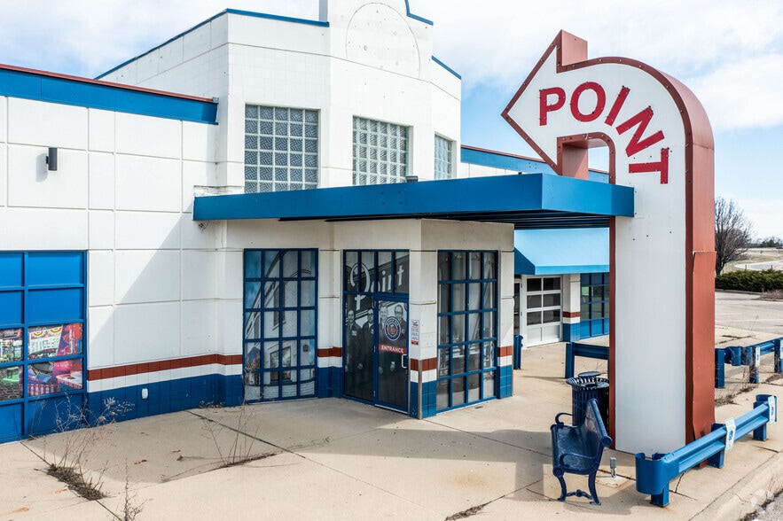 More Photos Of 2259 Deming Way, Middleton Restaurant For Sale