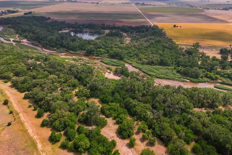 More Photos Of 9111 Long View Road, Burrton Land For Sale