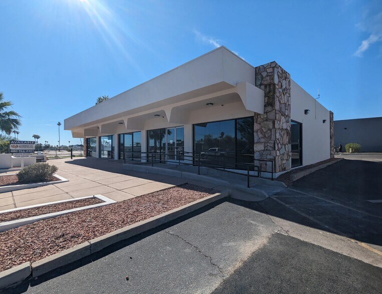 More Photos Of 1302 N Scottsdale Rd, Scottsdale Freestanding For Lease