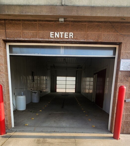 More Photos Of 203 Nicolet Blvd, Neenah Carwash For Sale