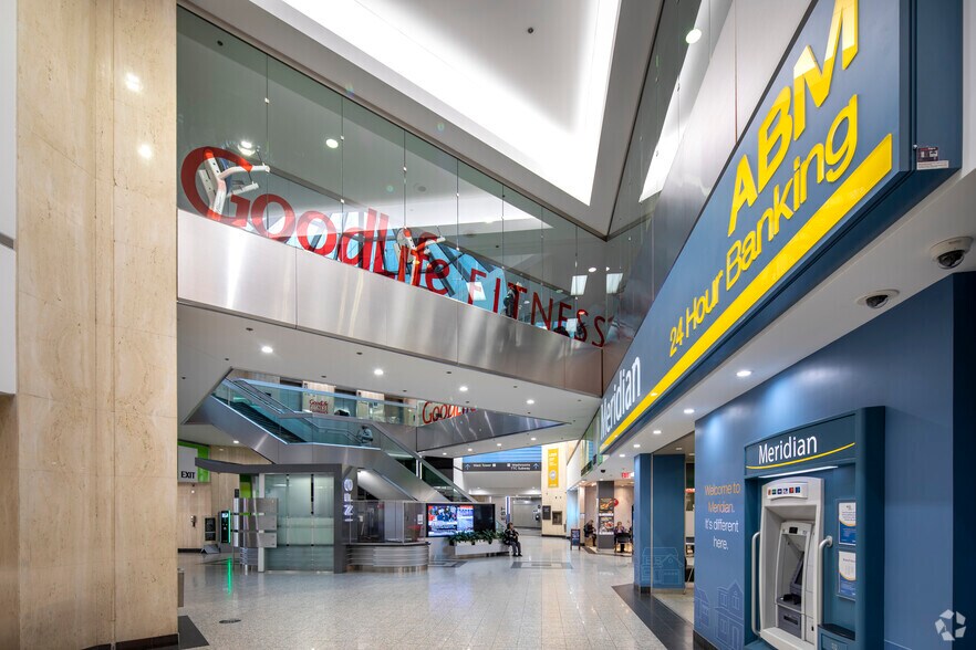 More Photos Of 3280 Bloor St W, Toronto Office For Lease