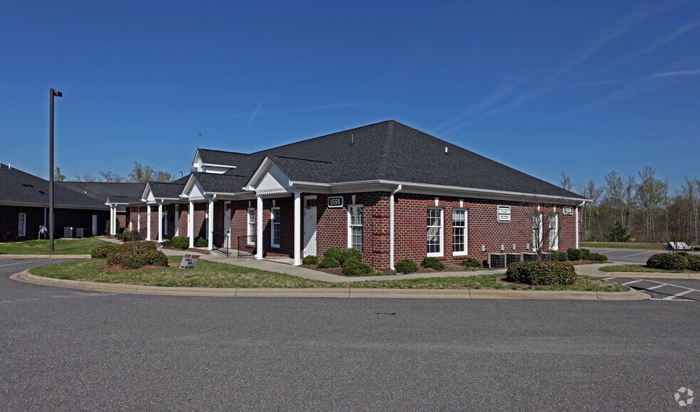 More Photos Of 1558 Union Rd, Gastonia Office For Lease