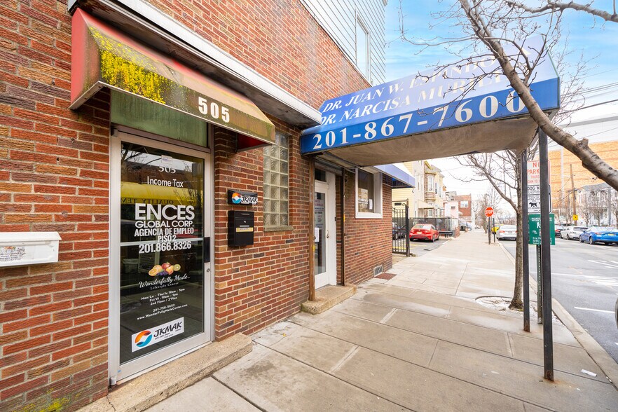 More Photos Of 505 48th St, Union City Office For Lease