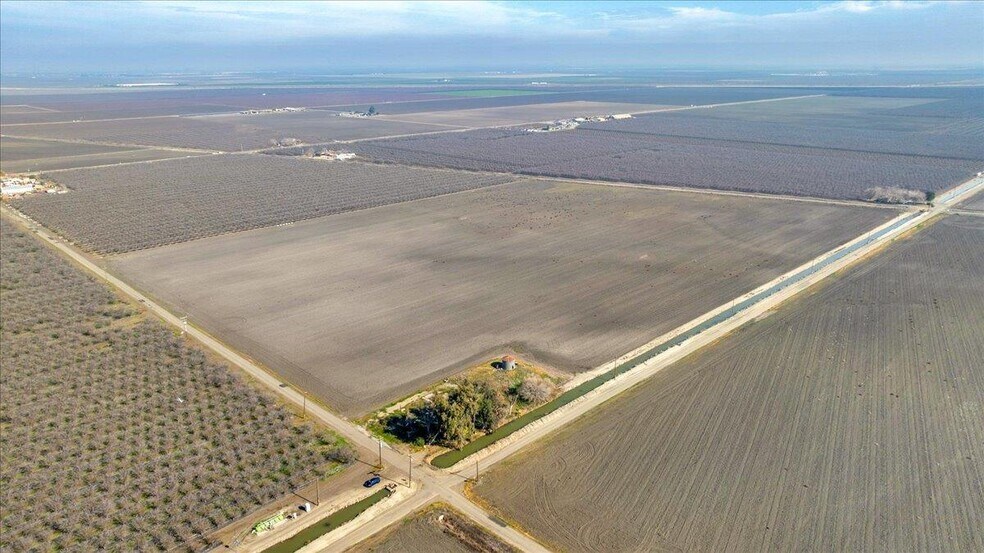 More Photos Of 9460 S Yuba Ave, San Joaquin Land For Sale