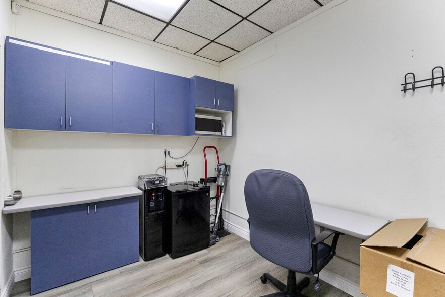 More Photos Of 706 N Diamond Bar Blvd, Diamond Bar Office For Sale