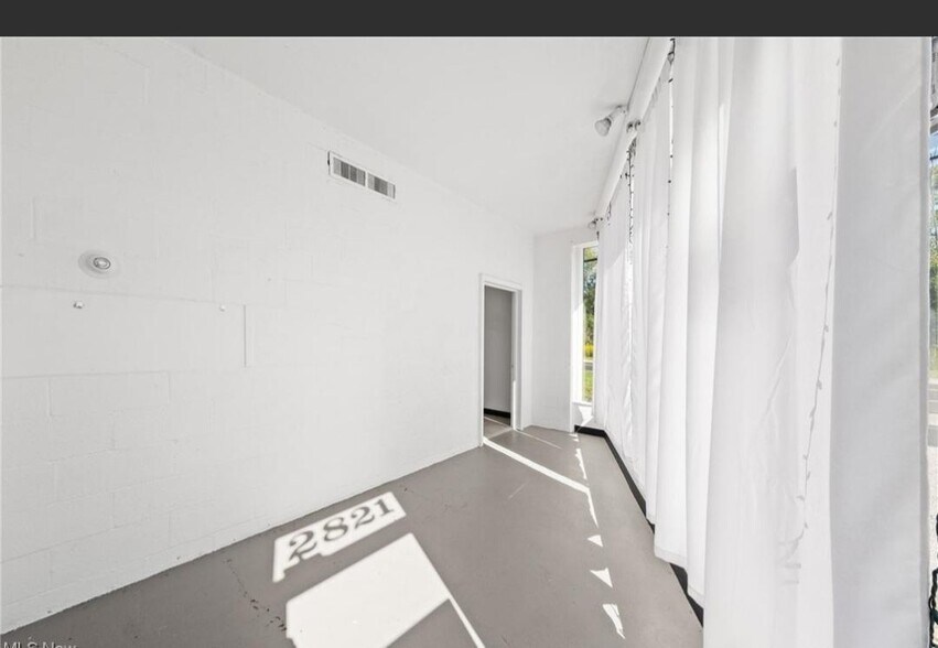 More Photos Of 2821 E Aurora Rd, Twinsburg Freestanding For Sale