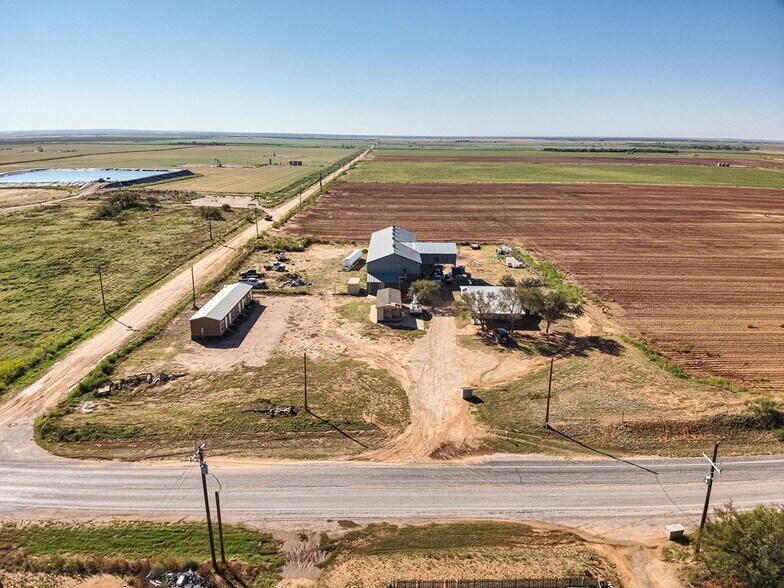 More Photos Of 7007 Farm to Market 846, Knott Office For Sale