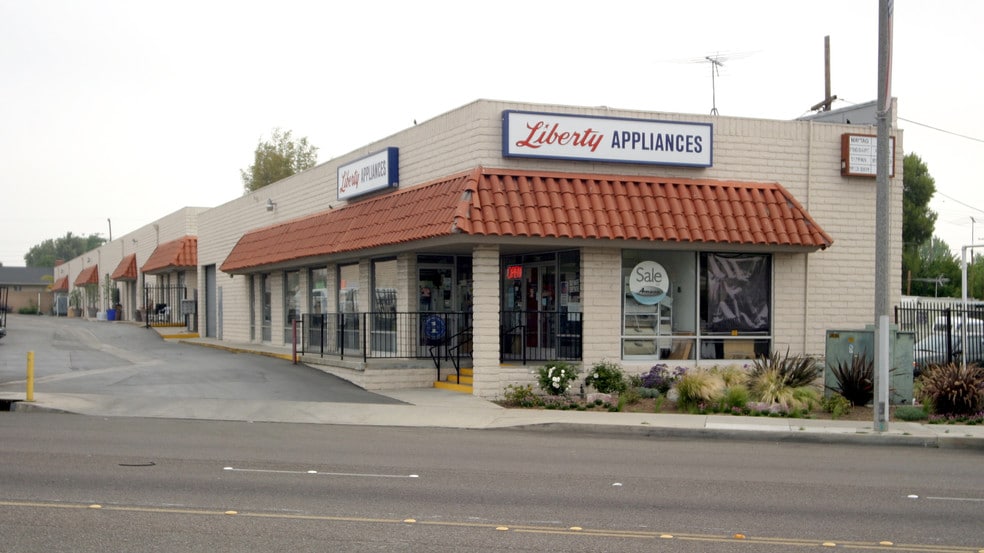 More Photos Of 1859-1861 Lomita Blvd, Lomita Storefront Retail Office For Lease