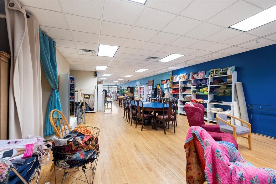 More Photos Of 111-113 Cascade St, Osceola Storefront For Sale